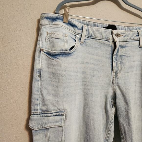 Maurices Edgely Relaxed Boyfriend Straight‎ Leg Midrise Jeans Size 16W - Picture 3 of 11